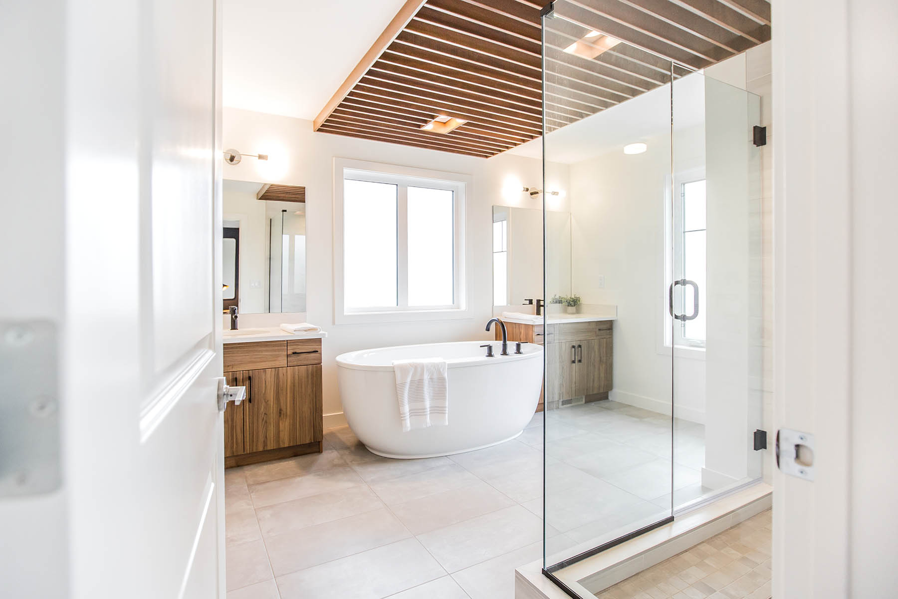 Isaiah Ensuite