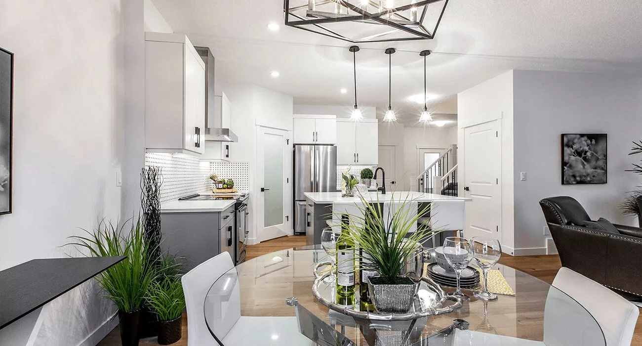 advantages downsizing new construction home  