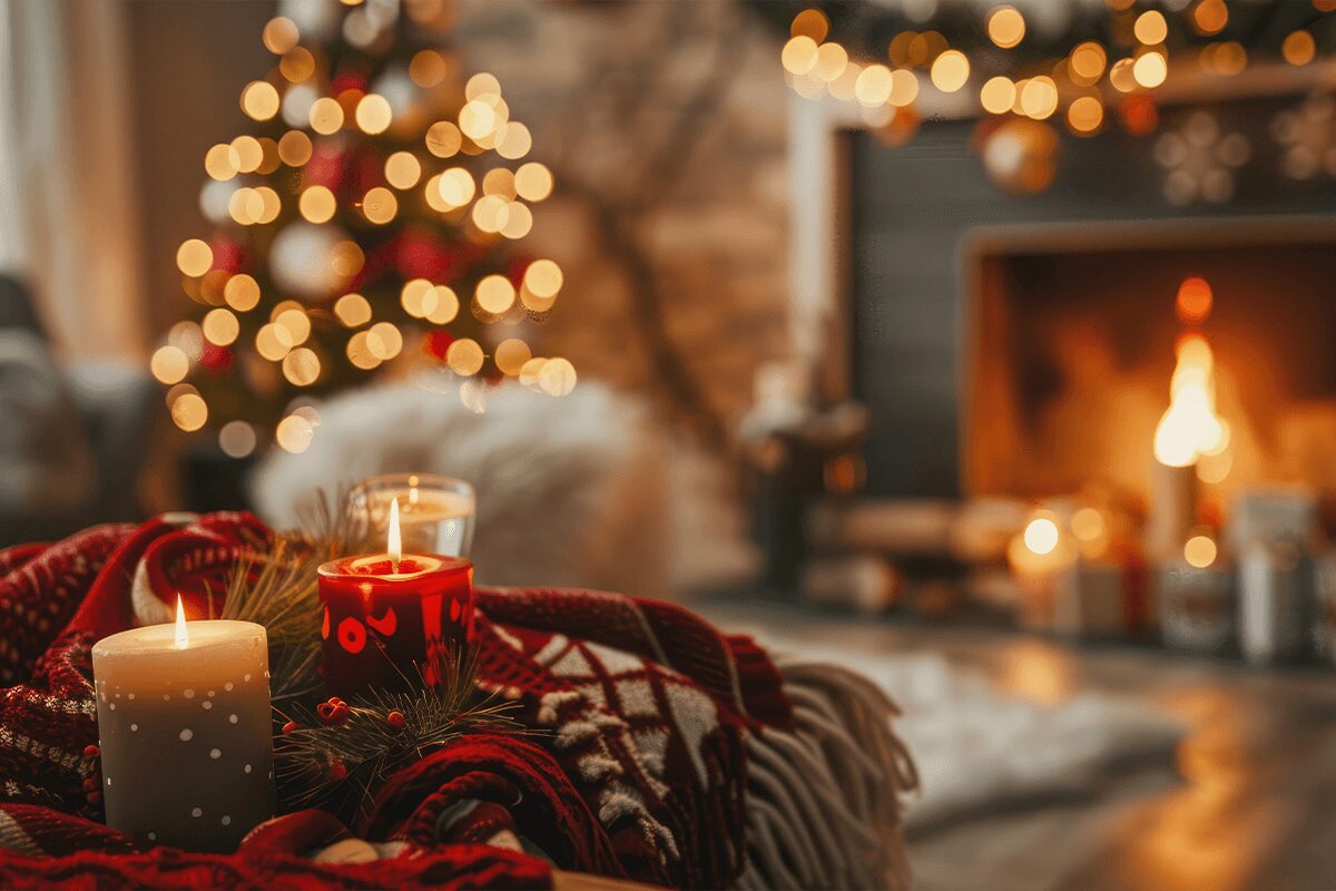 decorating your new home for the holidays candles image
